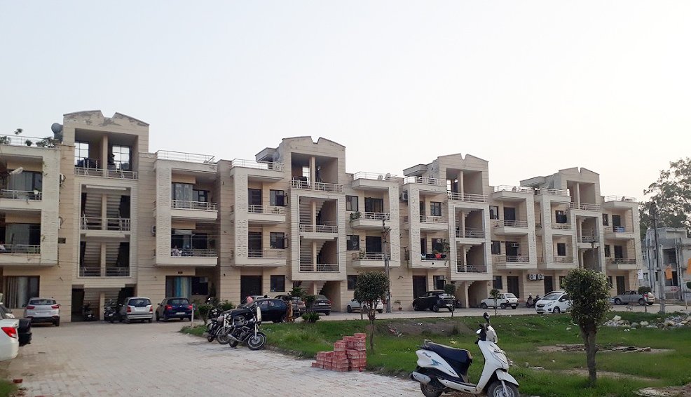 Bella Homes - Ready to move Budget flats-2 BHK, 3 BHK and plots in Derabassi, Zirakpur mktd by Dewan Realtors